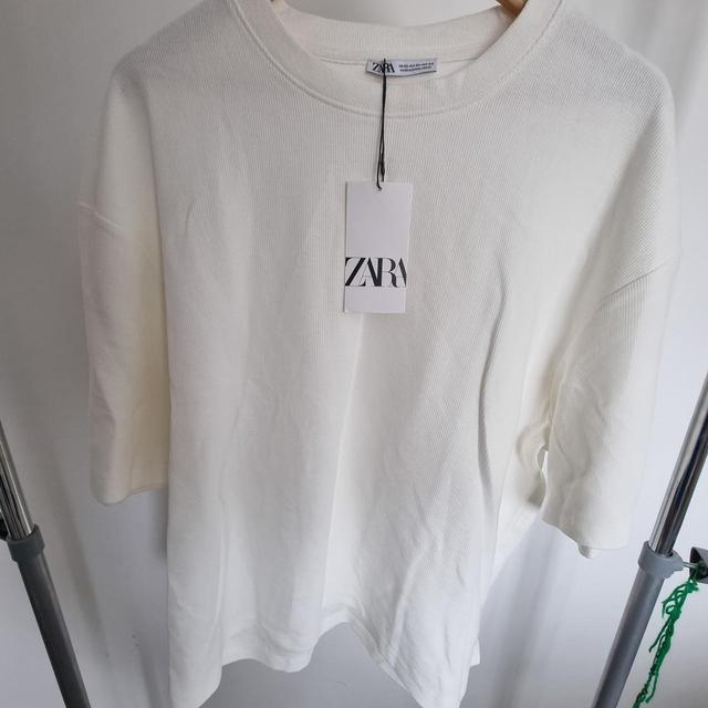 Zara Men's T-shirt - White/Cream - XL on Productcaster.