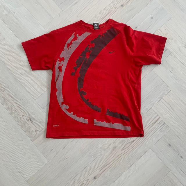 Nike Men's T-shirt - Red - L on Productcaster.