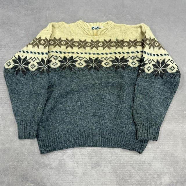 Vintage Men's Jumper - Grey - L on Productcaster.