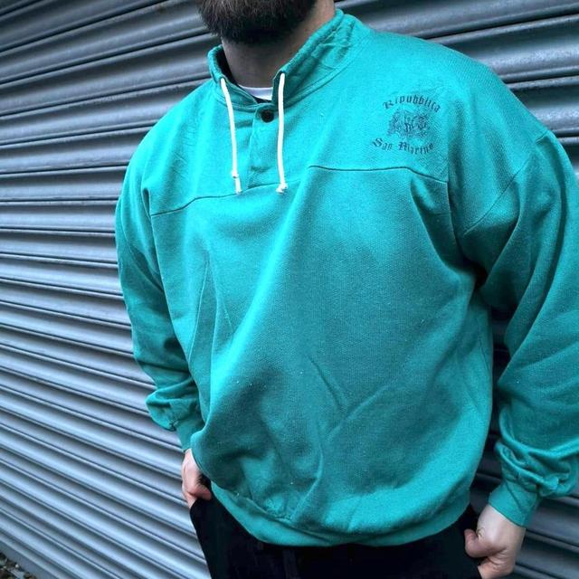 Vintage Men's Sweatshirt - Green - L on Productcaster.