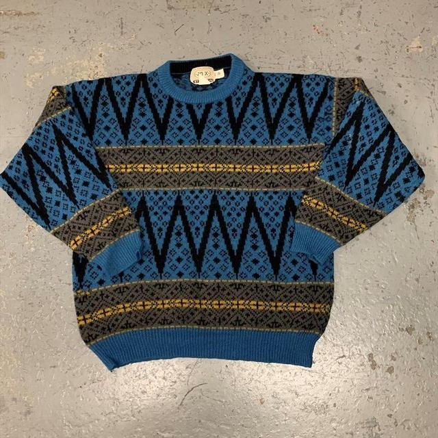 Vintage Men's Jumper - Blue - M on Productcaster.