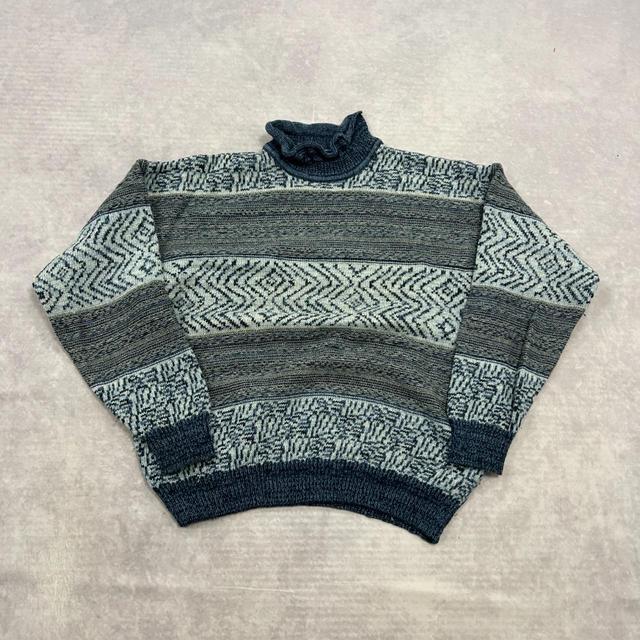 Vintage Women's Jumper - Blue/Multi - L on Productcaster.