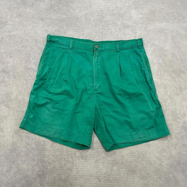 Dockers Men's Shorts - Green - 38" on Productcaster.