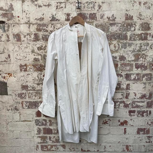 The Unbranded Brand Men's Shirt - White - XL on Productcaster.