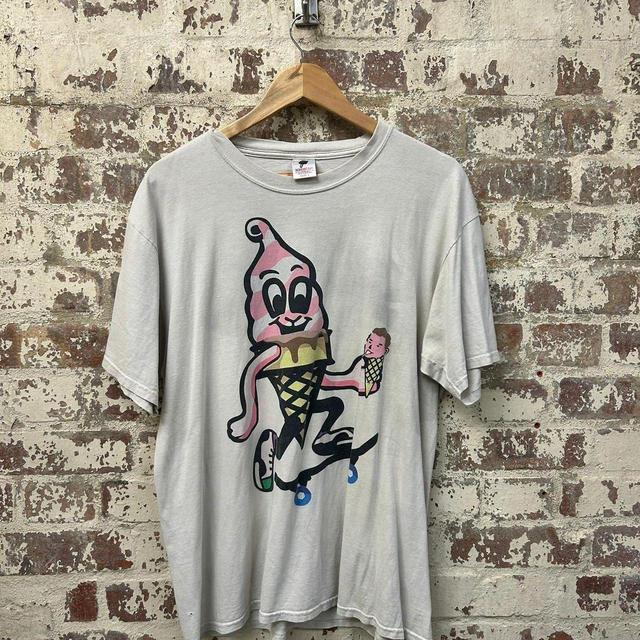 Vintage Men's T-shirt - Cream - L on Productcaster.