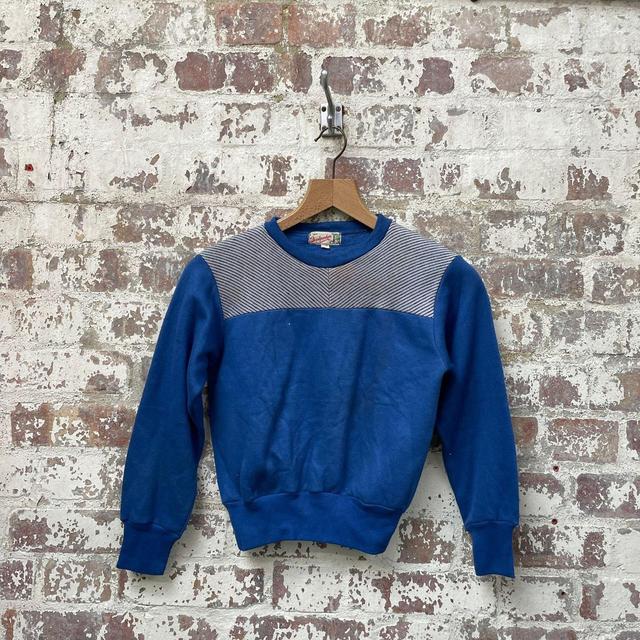 Vintage Women's Sweatshirt - Blue - 6 on Productcaster.