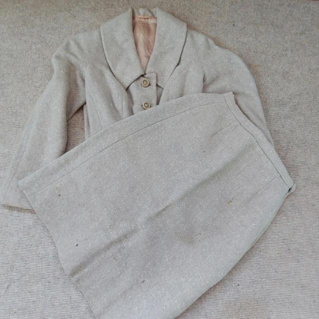 Vintage Women's Suit - Cream - 6 on Productcaster.