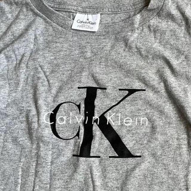 Calvin Klein Men's T-shirt - Grey on Productcaster.