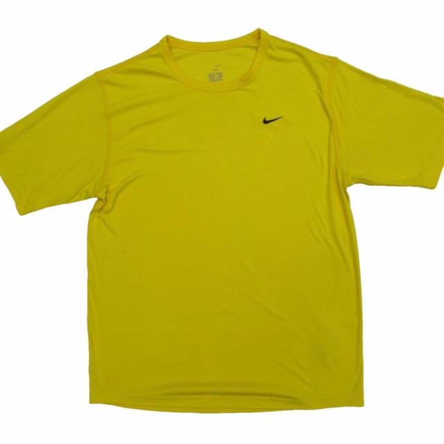 Nike Men's T-shirt - Yellow/Black - M on Productcaster.