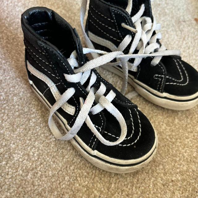 Vans Kids' Trainers - Black/White - 6-6.5 on Productcaster.