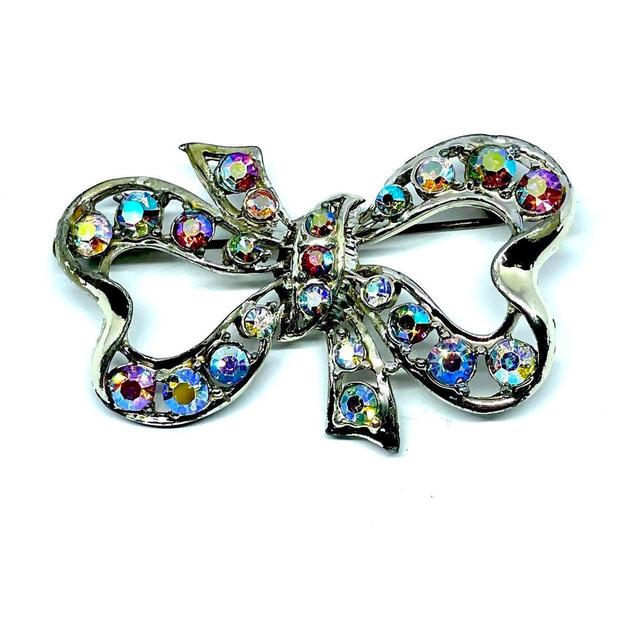 Vintage Women's Brooch - Silver on Productcaster.