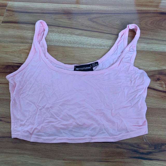 PrettyLittleThing Women's Crop top - Pink - 8 on Productcaster.