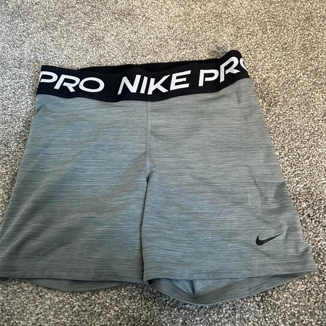 Nike Women's Shorts - Grey - M on Productcaster.