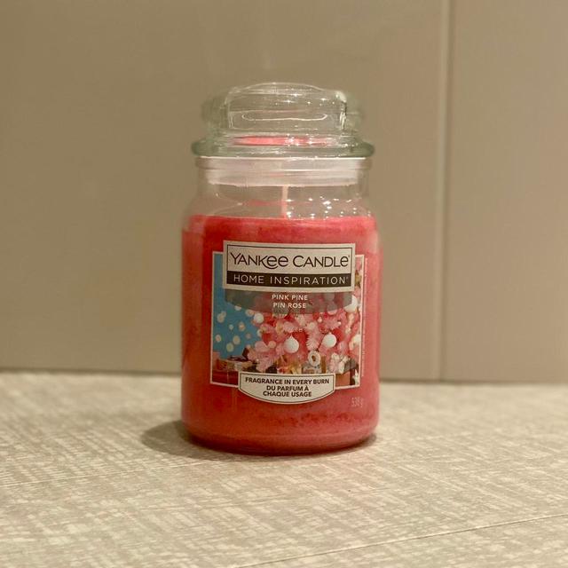 Yankee Candle Home accessory - Red on Productcaster.