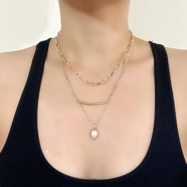 Women's Necklace - Gold on Productcaster.