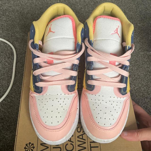 Jordan Women's Trainers - Yellow/Pink - UK 5.5 on Productcaster.