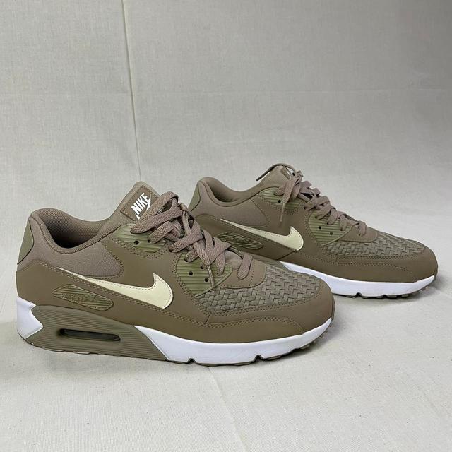 Nike Men's Trainers - Brown - UK 9.5 on Productcaster.