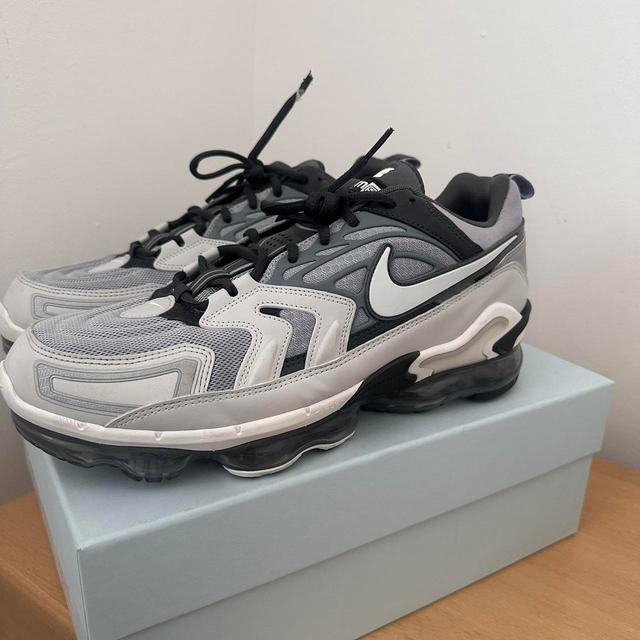 Nike Men's Trainers - Grey/White - UK 13 on Productcaster.