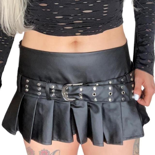 Women's Mini Skirt - Black - S on Productcaster.