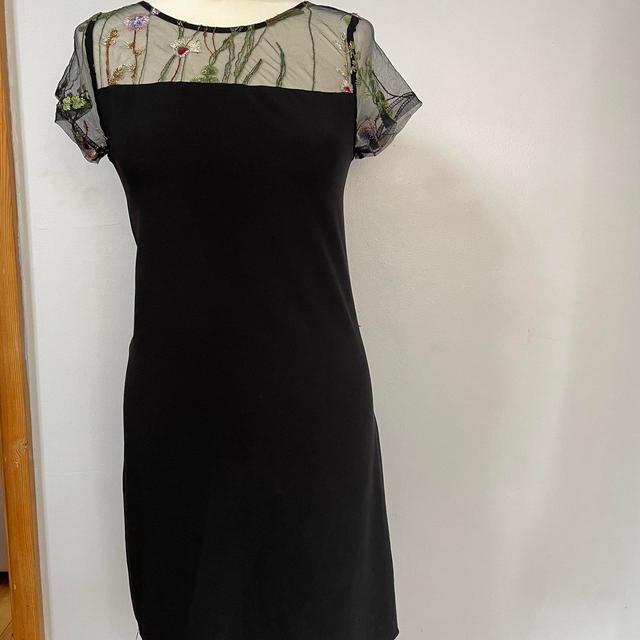 Avon Women's Dress - Green/Black - 6 on Productcaster.