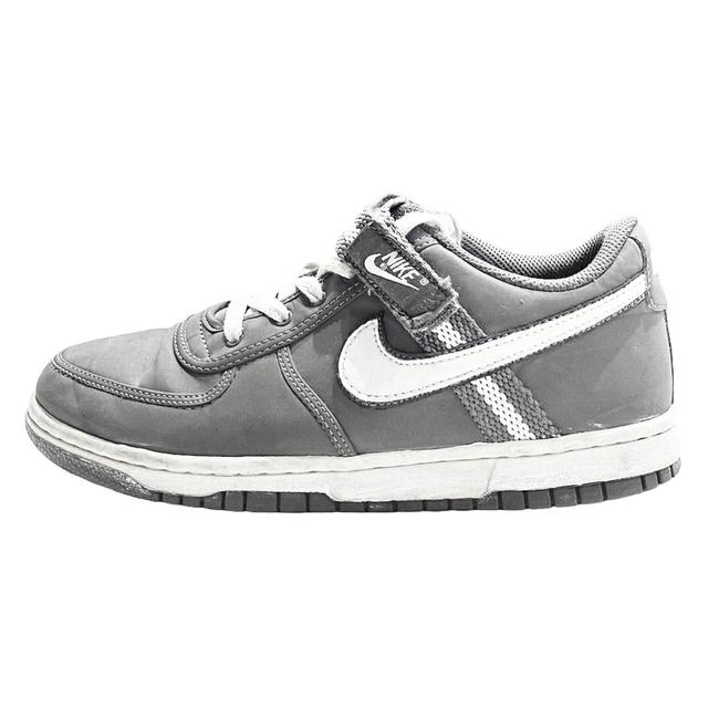 Nike Women's Trainers - Grey - UK 5 on Productcaster.