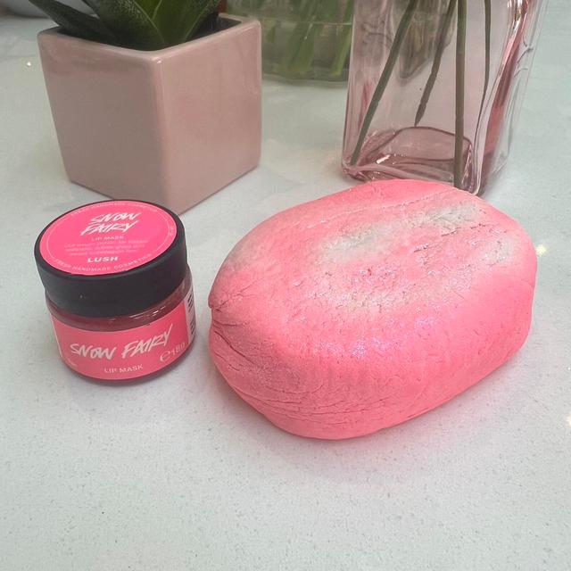 Lush Ltd. Bath and body - Pink on Productcaster.