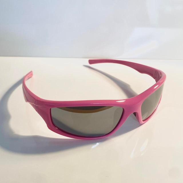 Women's Cat eye Sunglasses - Pink on Productcaster.