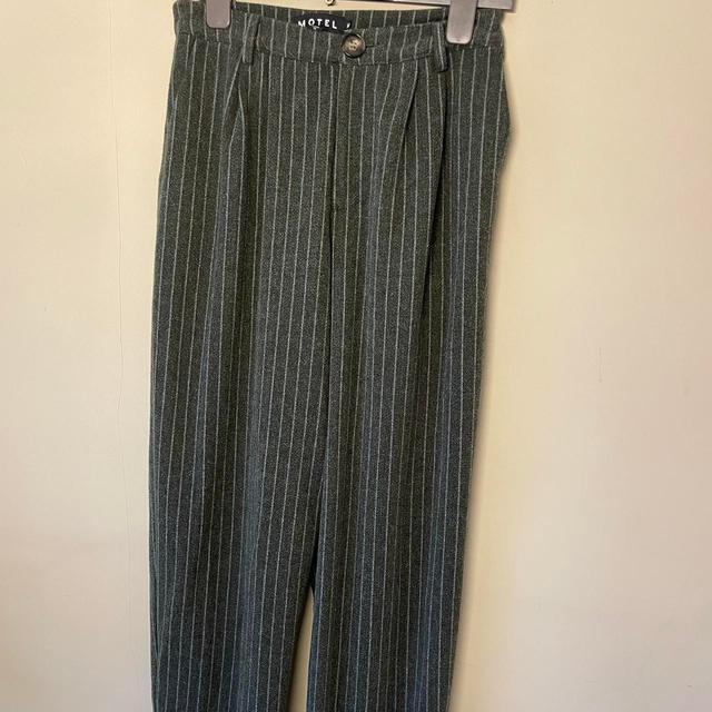 Motel Women's Tailored trousers - Grey - M on Productcaster.