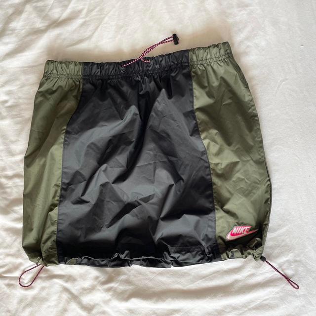 Nike Women's Skirt - Khaki/Black - UK 8 on Productcaster.