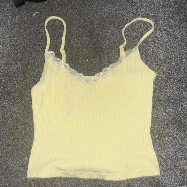 H&M Women's Vest - Yellow - 8 on Productcaster.