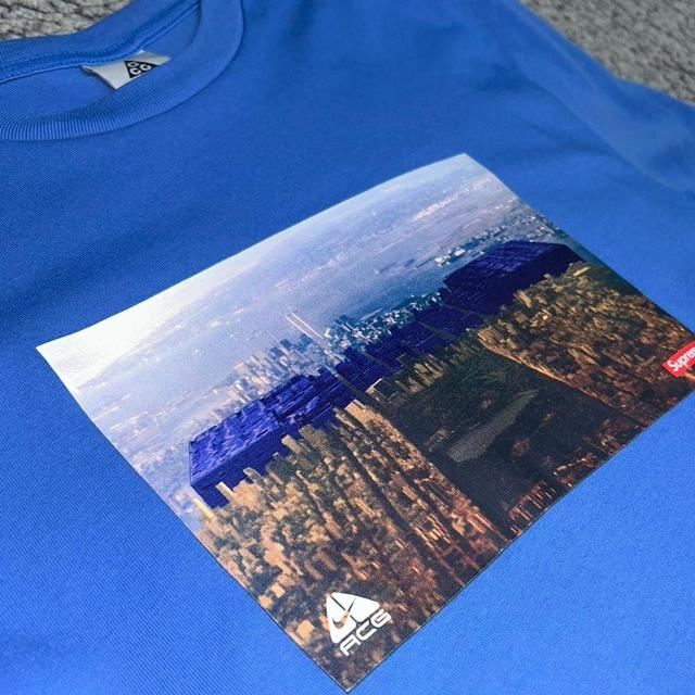 Supreme Men's T-shirt - Blue/Multi - L on Productcaster.