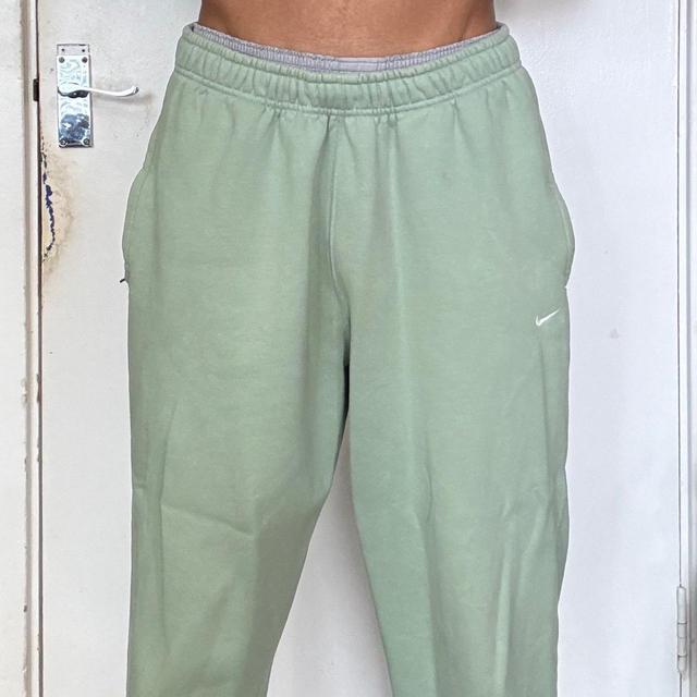 Nike Men's Sweatpants - Green - M on Productcaster.