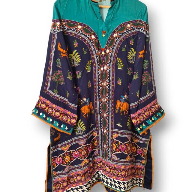 Designer Women's Top - Multi - L on Productcaster.