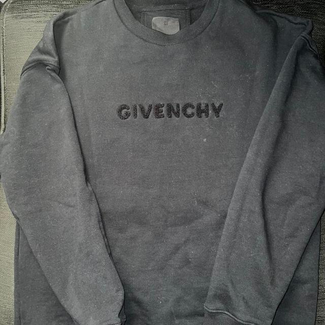 Givenchy Men's Jumper - Black - L on Productcaster.