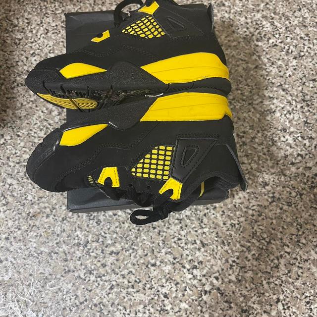 Jordan Kids' Trainers - Yellow/Black on Productcaster.