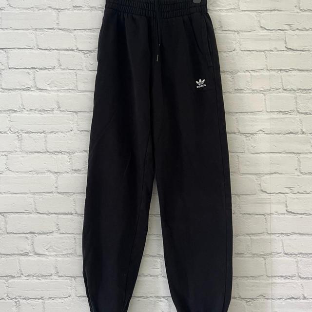 Adidas Women's Sweatpants - Black - UK 8 on Productcaster.