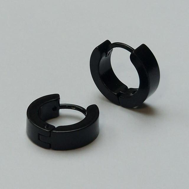 Women's Earrings - Black on Productcaster.