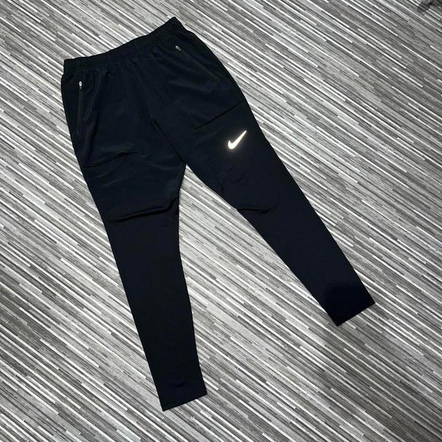 Nike Men's Sweatpants - Black/Grey - M on Productcaster.