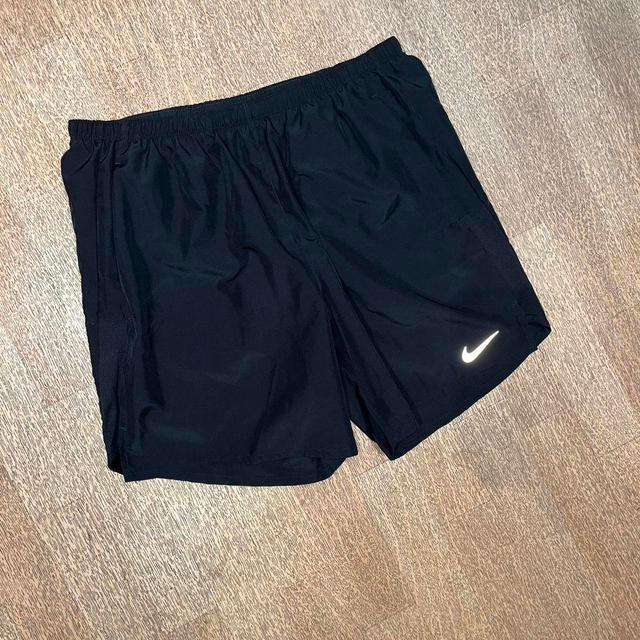 Nike Men's Shorts - Black/Grey - L on Productcaster.