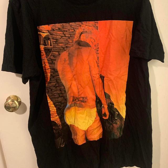 Men's T-shirt - Black/Orange - L on Productcaster.