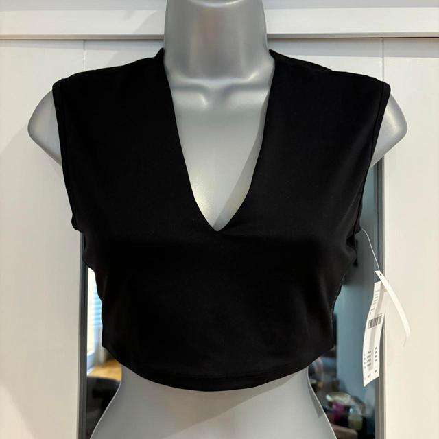 Urban Outfitters Women's Crop top - Black - S on Productcaster.