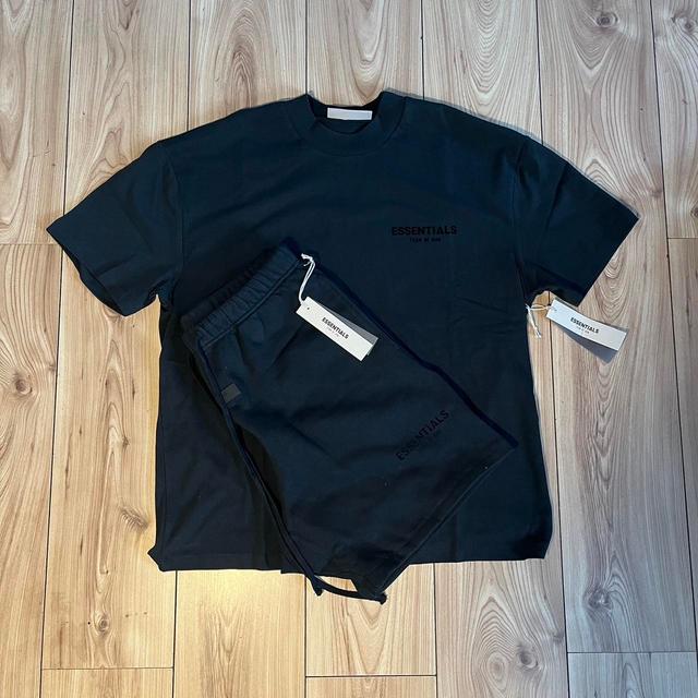 Fear of God Men's T-shirt - Black - M on Productcaster.