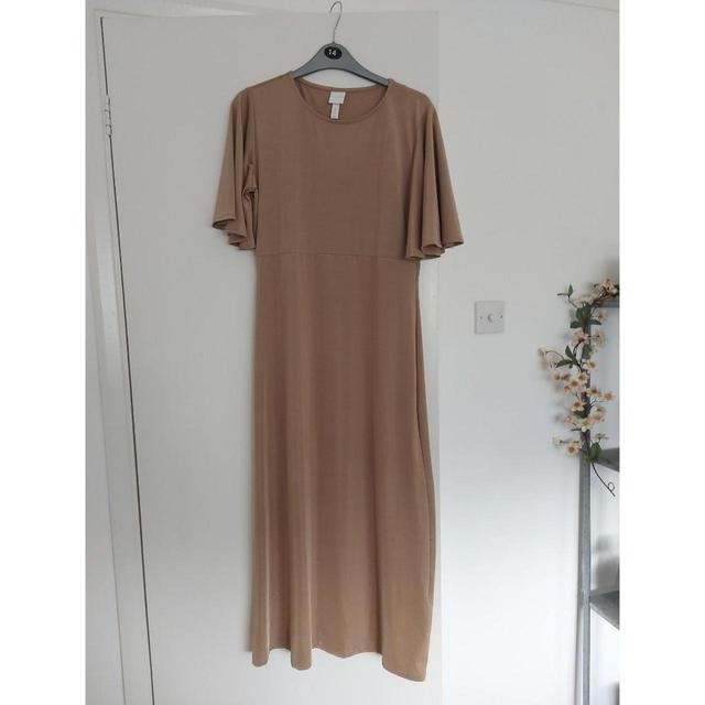 H&M Women's Maxi Dress - Tan - M on Productcaster.