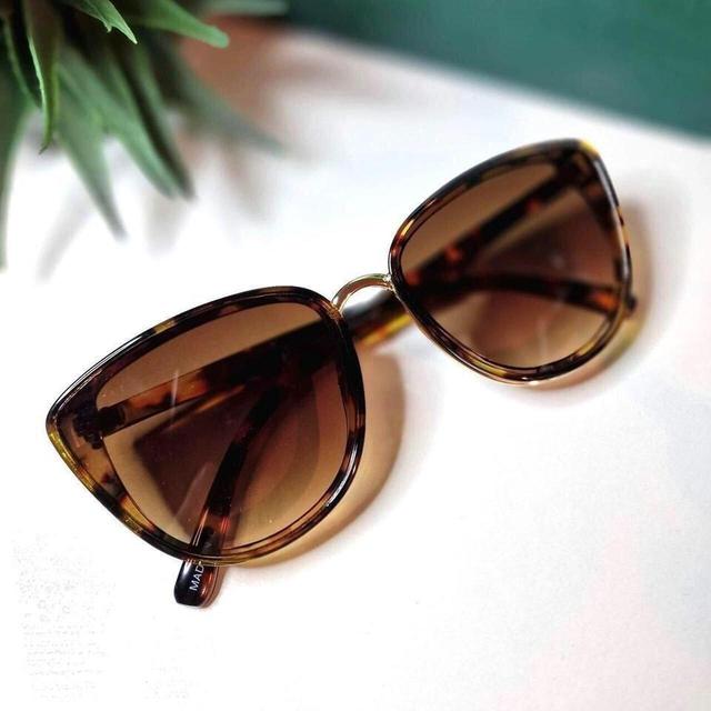 Women's Casual Sunglasses - Brown on Productcaster.