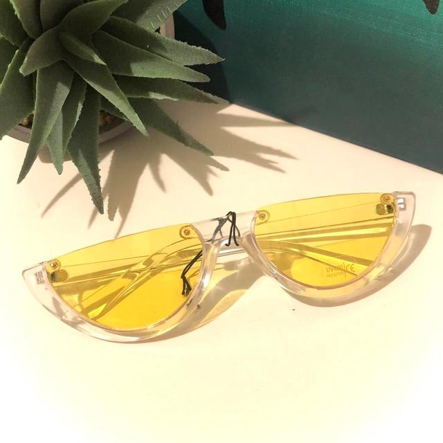 Women's Casual Sunglasses - Yellow on Productcaster.