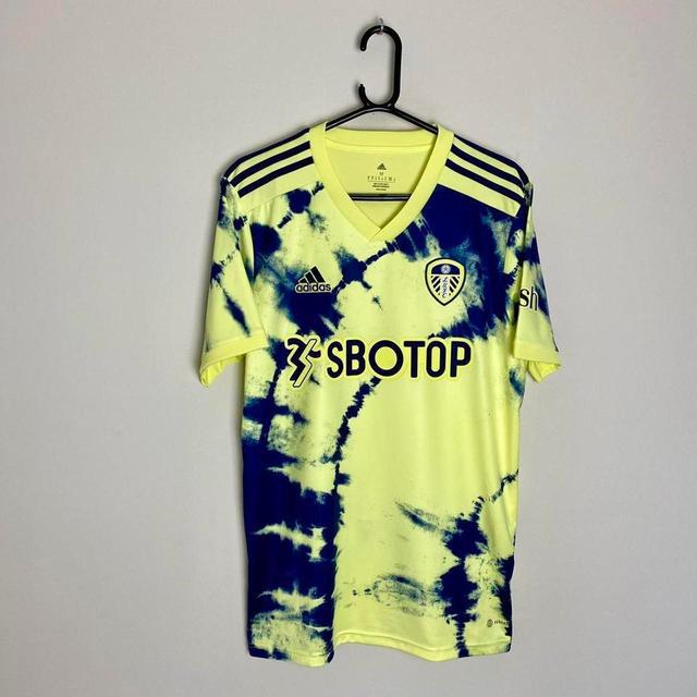 Adidas Men's T-shirt - Yellow - M on Productcaster.