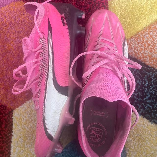 Puma Men's Boots - Pink - UK 8 on Productcaster.