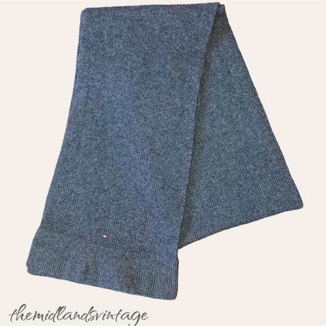 Tommy Hilfiger Men's Scarf - Grey on Productcaster.