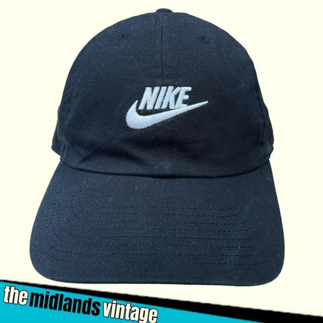 Nike Men's Caps - Black/White on Productcaster.