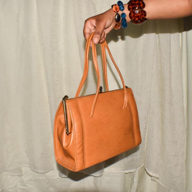 Vintage Women's Shoulder bags - Tan/Gold on Productcaster.